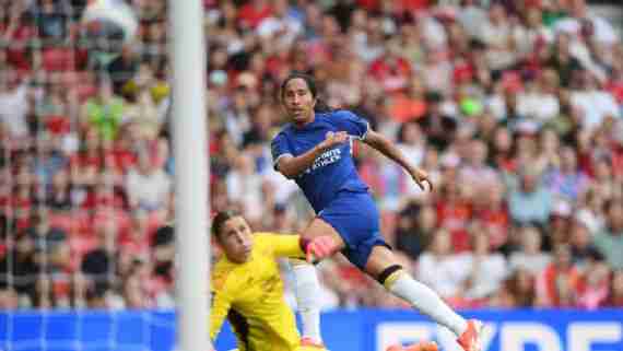Mayra Ramirez was in great form as she helped Chelsea to a big win